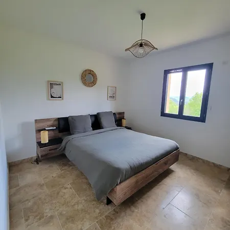 Belle Maison Neuve *